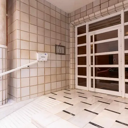 Rentafive - Nuevo - Parking - Aa - Ascensor Apartment *
